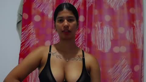 Snapshot of tokihoney chatting on 14, 12, 2024 Adela y juan online show from 14, 12, 2024