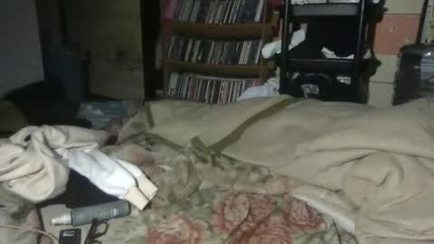 Snapshot of tokyo2024 chatting on 8, 4, 2026 small man online show from 8, 4, 2026