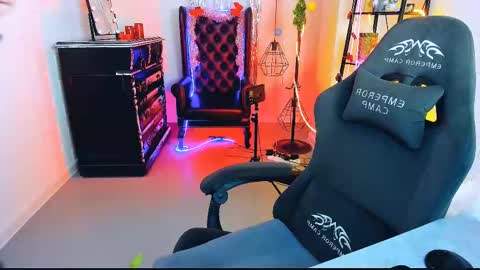 Tolli Moll online show from 27, 12, 2024