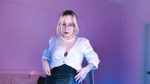 Tolli Moll online show from 15, 1, 2025