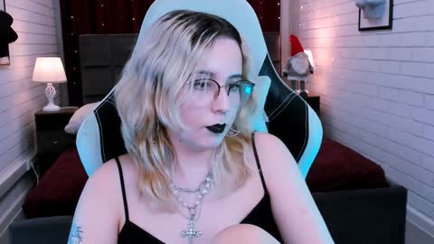 Tolli Moll online show from 20, 1, 2025