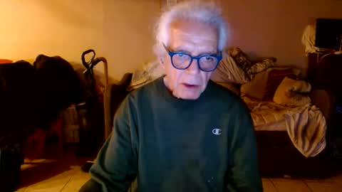 Snapshot of tom112292014 chatting on 23, 5, 2026 tom112292014 online show from 23, 5, 2026