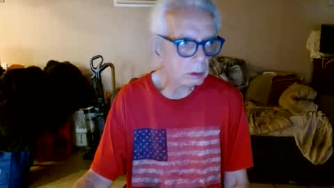 Snapshot of tom112292014 chatting on 28, 5, 2026 tom112292014 online show from 28, 5, 2026
