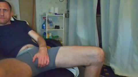 Tom online show from 6, 4, 2026