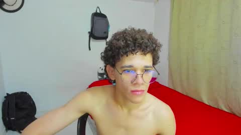 Tom Blue online show from 11, 9, 2025