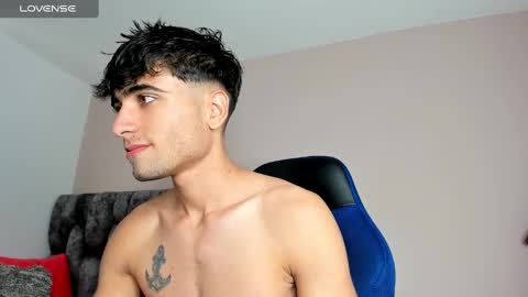 tom online show from 23, 1, 2025