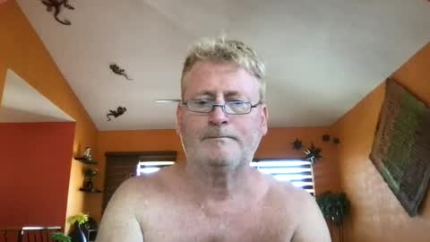 Snapshot of tomascausa chatting on 6, 7, 2026 Hola online show from 6, 7, 2026