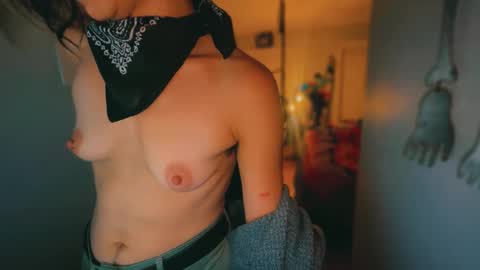 tomboy_titties online show from 17, 9, 2025