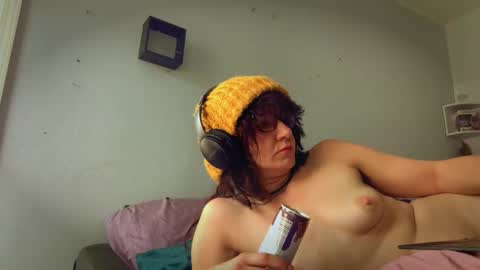tomboy_titties online show from 2, 3, 2026