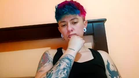 Snapshot of tomboyblue chatting on 16, 6, 2026 Blue online show from 16, 6, 2026