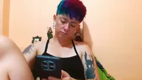 Snapshot of tomboyblue chatting on 26, 6, 2026 Blue online show from 26, 6, 2026