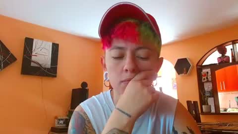 Snapshot of tomboyblue chatting on 13, 7, 2026 Blue online show from 13, 7, 2026