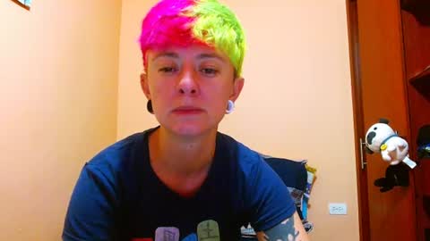 Snapshot of tomboyblue chatting on 17, 7, 2026 Blue online show from 17, 7, 2026