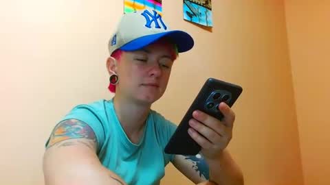 Snapshot of tomboyblue chatting on 23, 7, 2026 Blue online show from 23, 7, 2026