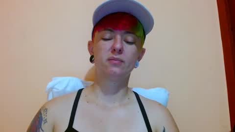 Snapshot of tomboyblue chatting on 27, 7, 2026 Blue online show from 27, 7, 2026