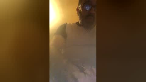 tomcop11111 online show from 24, 4, 2026