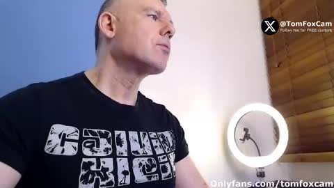 Snapshot of tomfoxcam chatting on 5, 2, 2026 Tom Fox online show from 5, 2, 2026