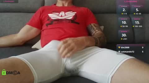 Snapshot of tomhardic chatting on 1, 12, 2025 TOM online show from 1, 12, 2025