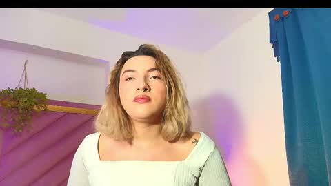   online show from 28, 10, 2025