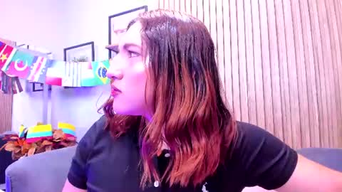 Snapshot of tomlondon_ chatting on 2, 7, 2026 online show from 2, 7, 2026