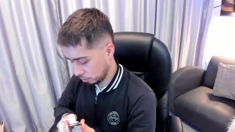 Tomas online show from 4, 6, 2026