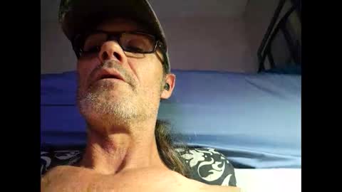 Snapshot of tommgunn25 chatting on 22, 4, 2026 tommgunn25 online show from 22, 4, 2026