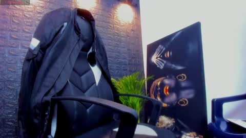 Snapshot of tommike388 chatting on 19, 6, 2026 Tom Mike online show from 19, 6, 2026