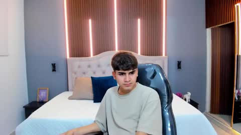 Tommy  online show from 31, 10, 2025