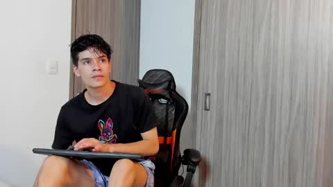   online show from 13, 2, 2025