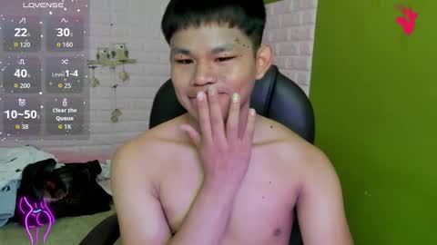 Snapshot of tommy_cherry chatting on 22, 11, 2025 Tommy online show from 22, 11, 2025