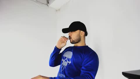 Snapshot of tommy_sccott chatting on 5, 11, 2025 tommy_sccott online show from 5, 11, 2025