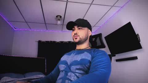 Snapshot of tommy_sccott chatting on 2, 2, 2026 tommy_sccott online show from 2, 2, 2026