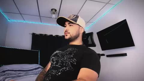 Snapshot of tommy_sccott chatting on 4, 2, 2026 tommy_sccott online show from 4, 2, 2026