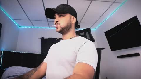 Snapshot of tommy_sccott chatting on 6, 2, 2026 tommy_sccott online show from 6, 2, 2026