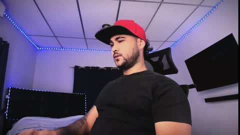 Snapshot of tommy_sccott chatting on 7, 2, 2026 tommy_sccott online show from 7, 2, 2026