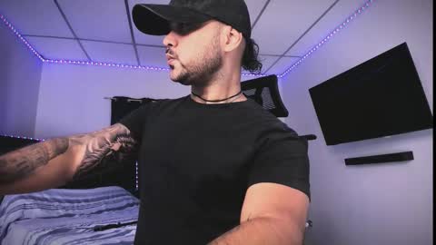 Snapshot of tommy_sccott chatting on 23, 2, 2026 tommy_sccott online show from 23, 2, 2026