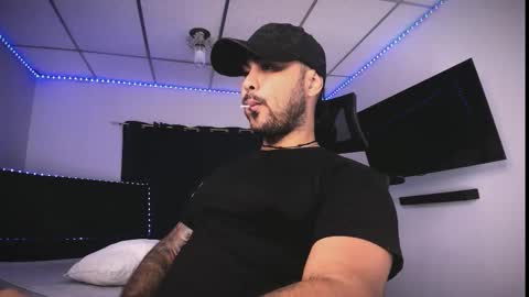 Snapshot of tommy_sccott chatting on 28, 2, 2026 tommy_sccott online show from 28, 2, 2026