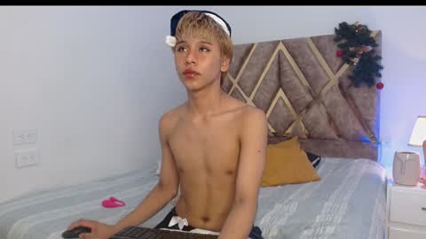 Tommy Foxboy online show from 24, 12, 2024