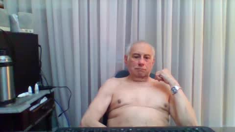 Snapshot of tommylecock chatting on 8, 10, 2025 tommylecock online show from 8, 10, 2025