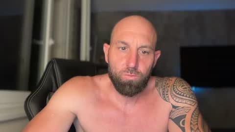 Snapshot of tommyx01 chatting on 25, 6, 2026 Thomas Fit online show from 25, 6, 2026