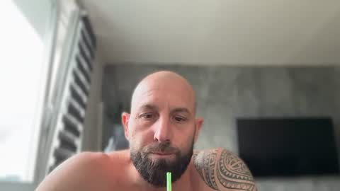 Snapshot of tommyx01 chatting on 5, 7, 2026 Thomas Fit online show from 5, 7, 2026