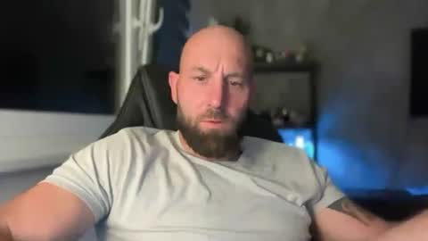 Snapshot of tommyx01 chatting on 6, 7, 2026 Thomas Fit online show from 6, 7, 2026