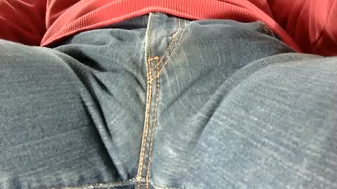 Snapshot of tomscibbly chatting on 10, 3, 2025 tomscibbly online show from 10, 3, 2025