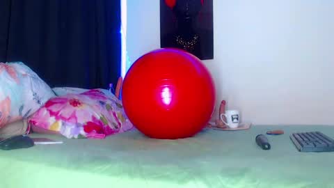 Tomyjailen online show from 4, 2, 2025