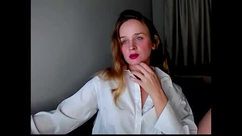 Snapshot of tony_and_alice chatting on 21, 12, 2025 Tony and Alice online show from 21, 12, 2025