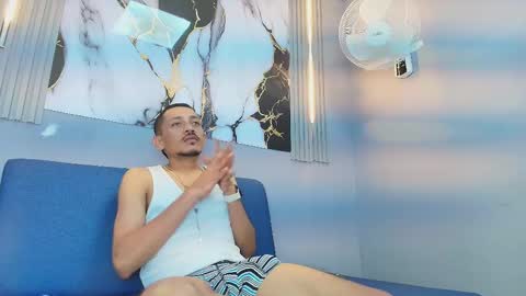 Snapshot of tony_kurt chatting on 1, 12, 2025 TONY online show from 1, 12, 2025