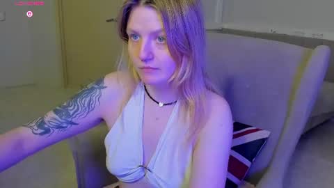 Snapshot of tonyameow chatting on 8, 7, 2026 Tonya online show from 8, 7, 2026