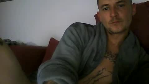 tonystrawberry online show from 11, 7, 2026