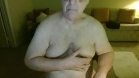 Snapshot of tonysview12000 chatting on 12, 11, 2025 tonysview12000 online show from 12, 11, 2025