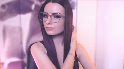 Snapshot of too_beautiful chatting on 19, 1, 2025 Elizabeth online show from 19, 1, 2025